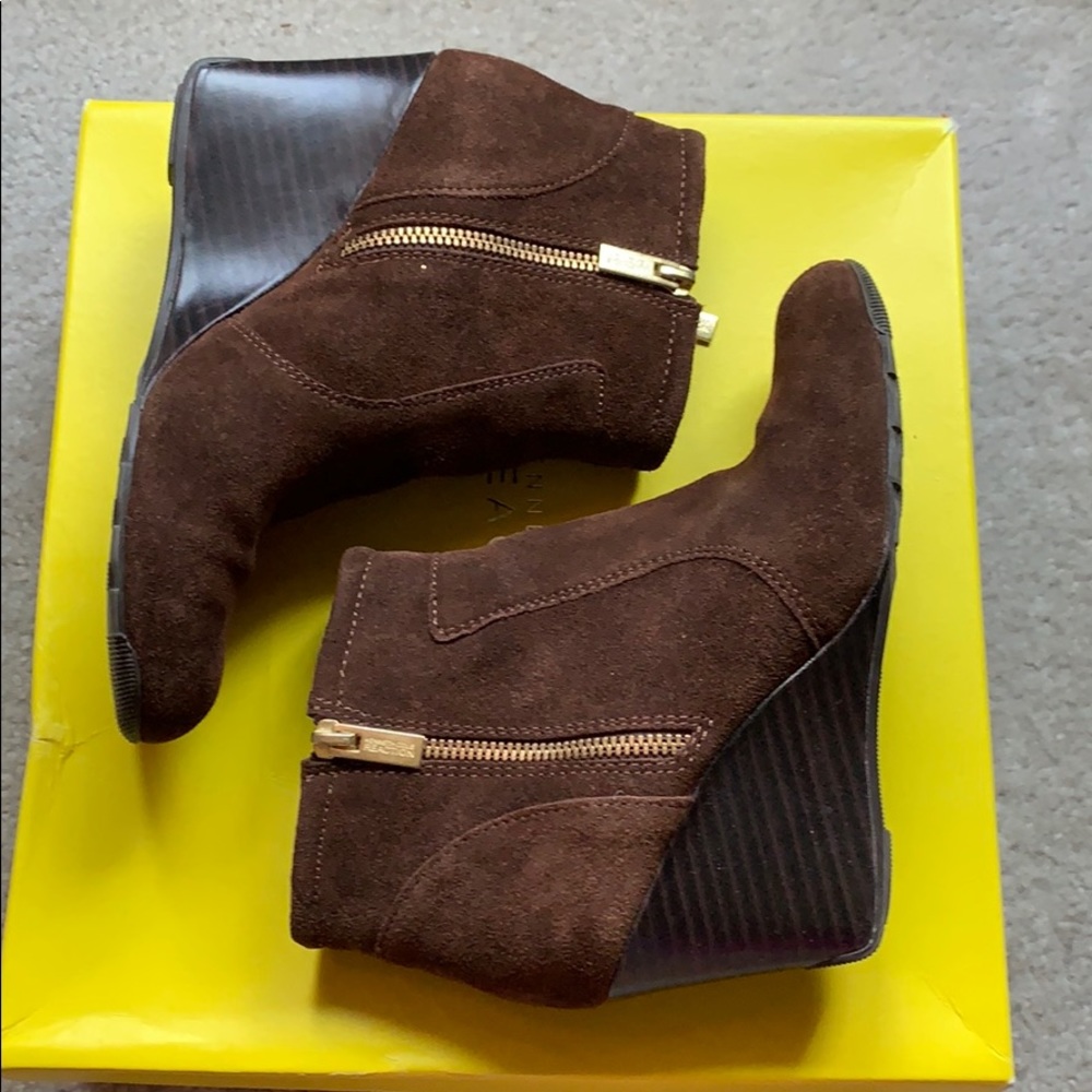Kenneth Cole Reaction Boots